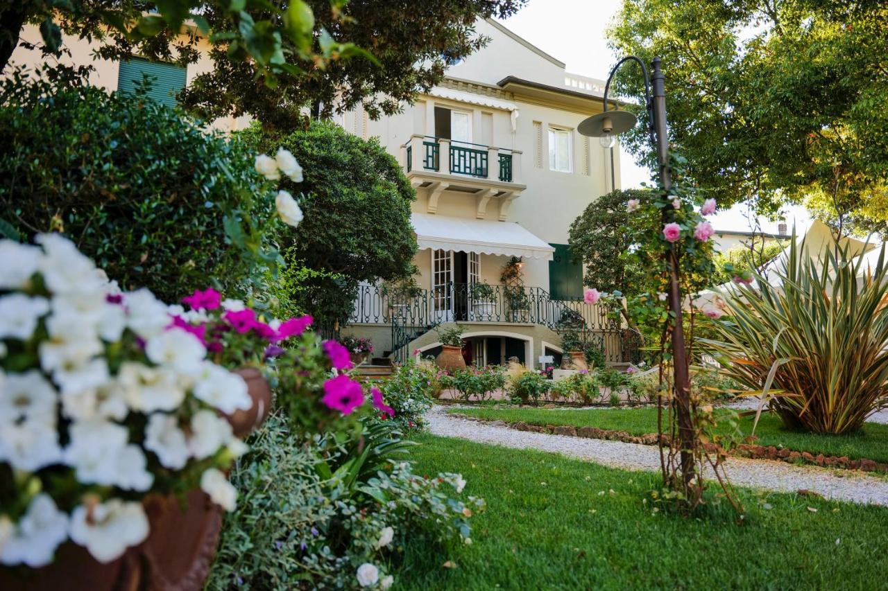 Hotel Club I Pini - Residenza D'Epoca In Versilia Lido di Camaiore Exterior foto